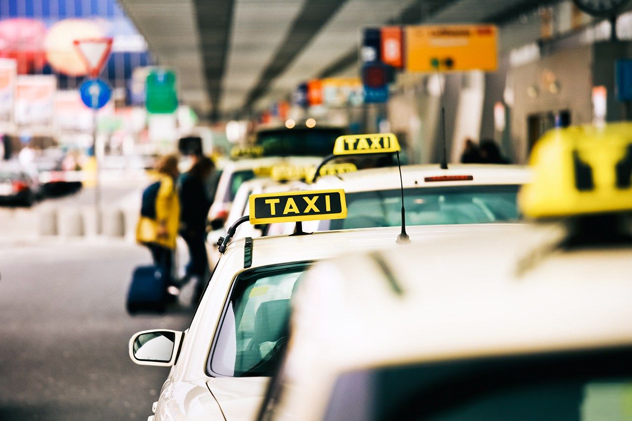Lowest Jeddah Airport to Medina Taxi Fare